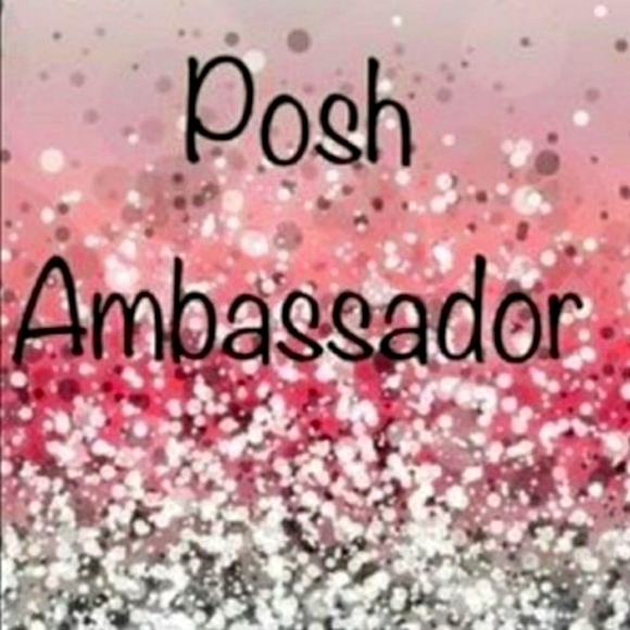 Meet your Posher, Janet - Picture 2 of 12